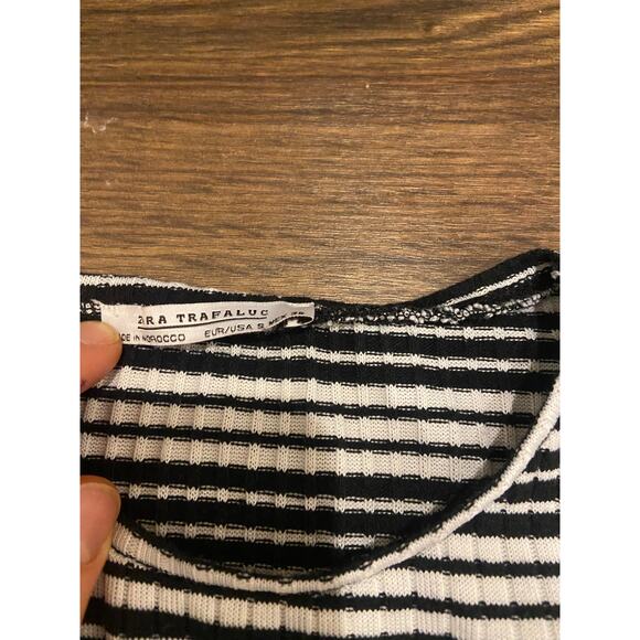 Zara Black & White Striped Bell Sleeve Top Flared Cuff Statement Blouse sz: S - Picture 7 of 9